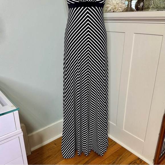 White House Black Market Striped Jersey Maxi Dress XS - Picture 4 of 9